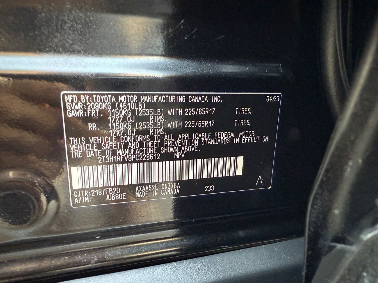 تويوتا راف ٤ 2.5L (4WD) LE 2023 2.5L (4WD) XLE KEYLESS AWD  CANADA SPEC