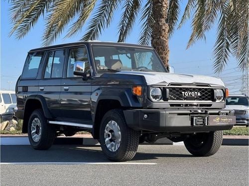 Toyota Land Cruiser 70 LC76 2.8L DSL A/T // 2024 // FULL OPTION WITH RADAR , CRUISE CONTROL , DVD&REAR CAMERA // SPECIAL OF