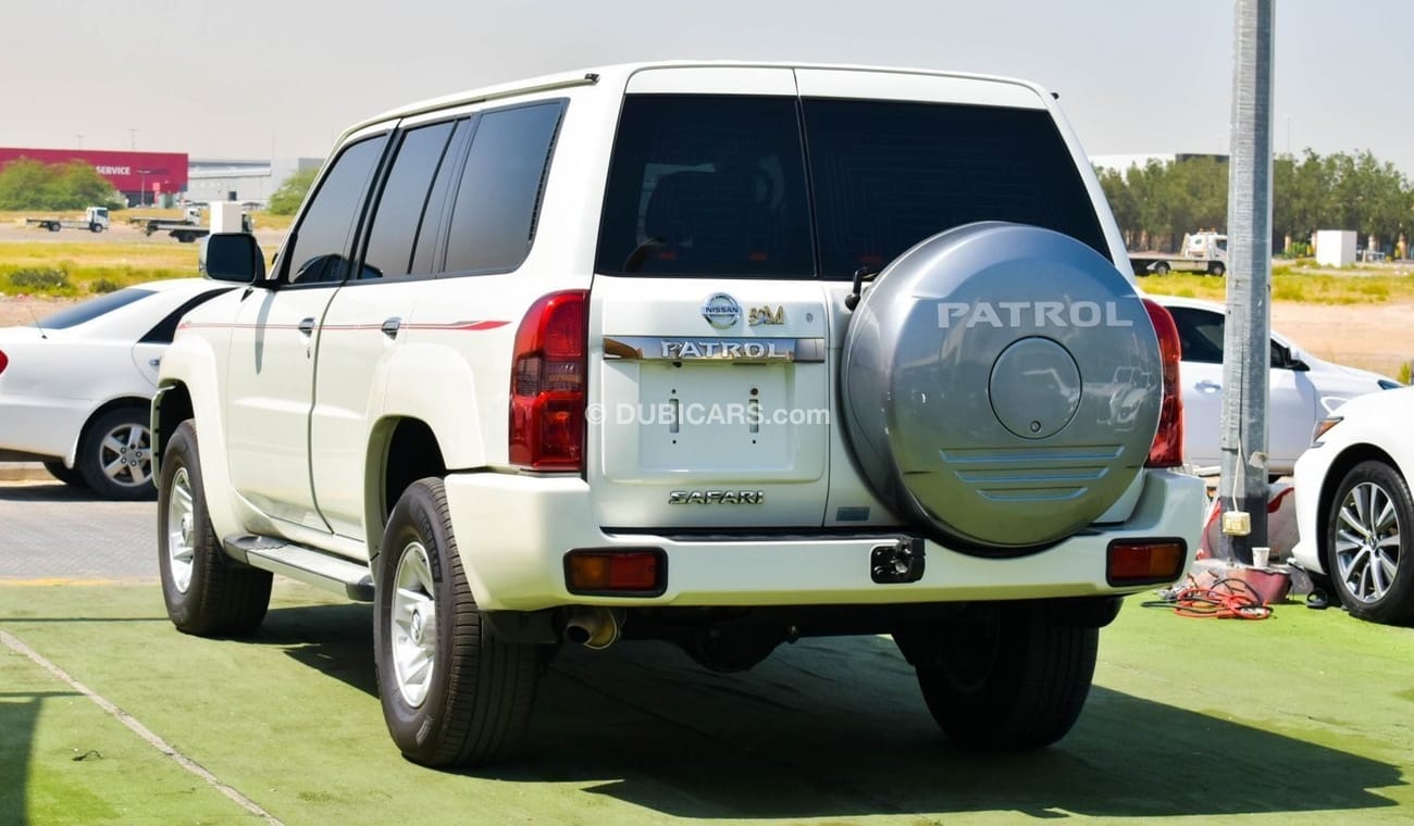 Nissan Patrol Safari