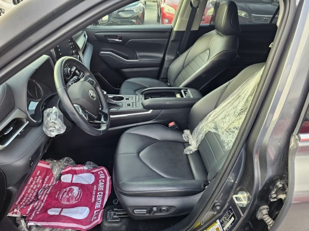 Toyota Highlander XLE-Non Hybrid-3.5L-AWD-LHD-American specs-6 Cylinders-petrol-Automatic-7 Seats-5 Doors