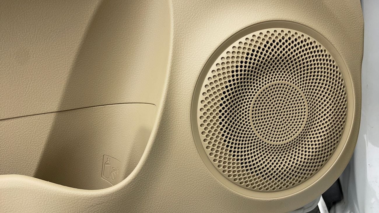 تويوتا يارس SE 1.5 | بدون دفعة مقدمة | اختبار قيادة مجاني للمنزل