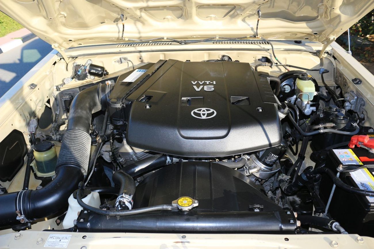 تويوتا لاند كروزر بيك آب تويوتا لاندكروزر بيك اب 2013 خليجي بترول 6 سيلندر