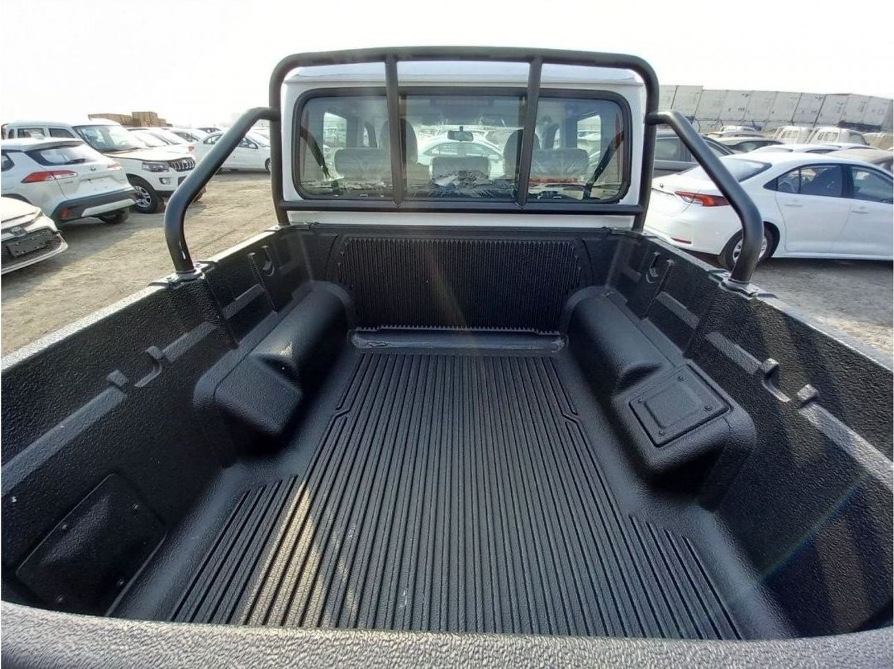 Mahindra Pik Up 2.2L DIESEL S6 4X4 MANUAL TRANSMISSION DOUBLE CABIN PICKUP(FOR EXPORT)