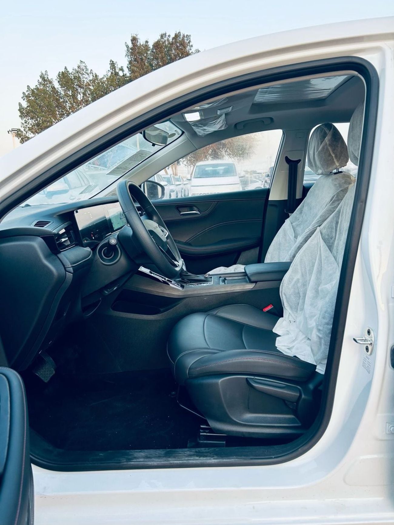 MG 5 Fully Loaded - with Sun roof & Push start and Automatic Gearbox