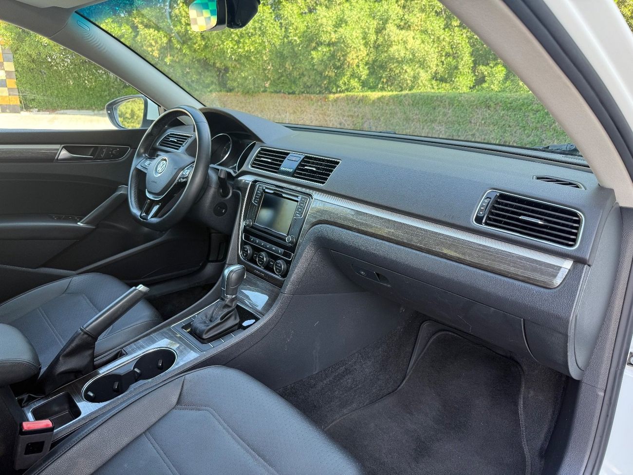 Volkswagen Passat Sport 2.5L