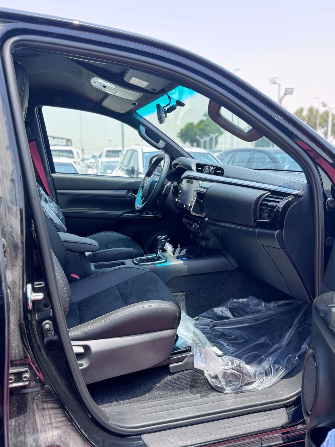 Toyota Hilux GR Sport 4.0L V6 Petrol | Automatic | 4WD | Brand New | GCC Specs | Ready Stock