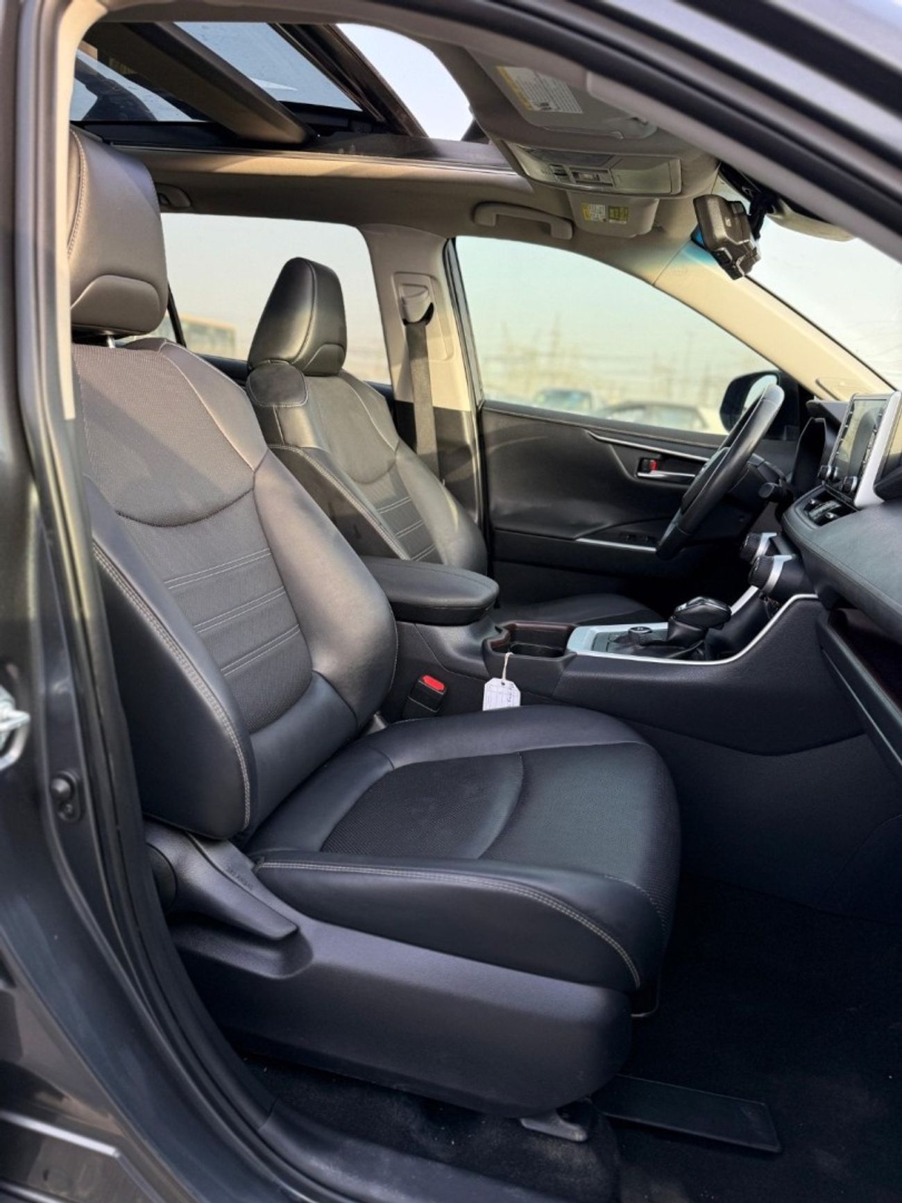 Toyota RAV4 LTD 2.5L Hybrid Limited Panoramic, 360 camera full Option