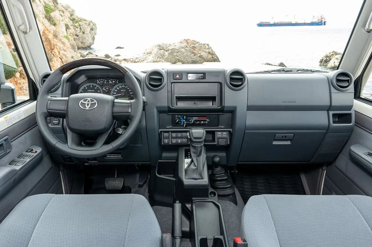 تويوتا لاند كروزر 70 LC 78 HARDTOP 2.8L AT LC76 2.8L AT V4 DIESEL 2025