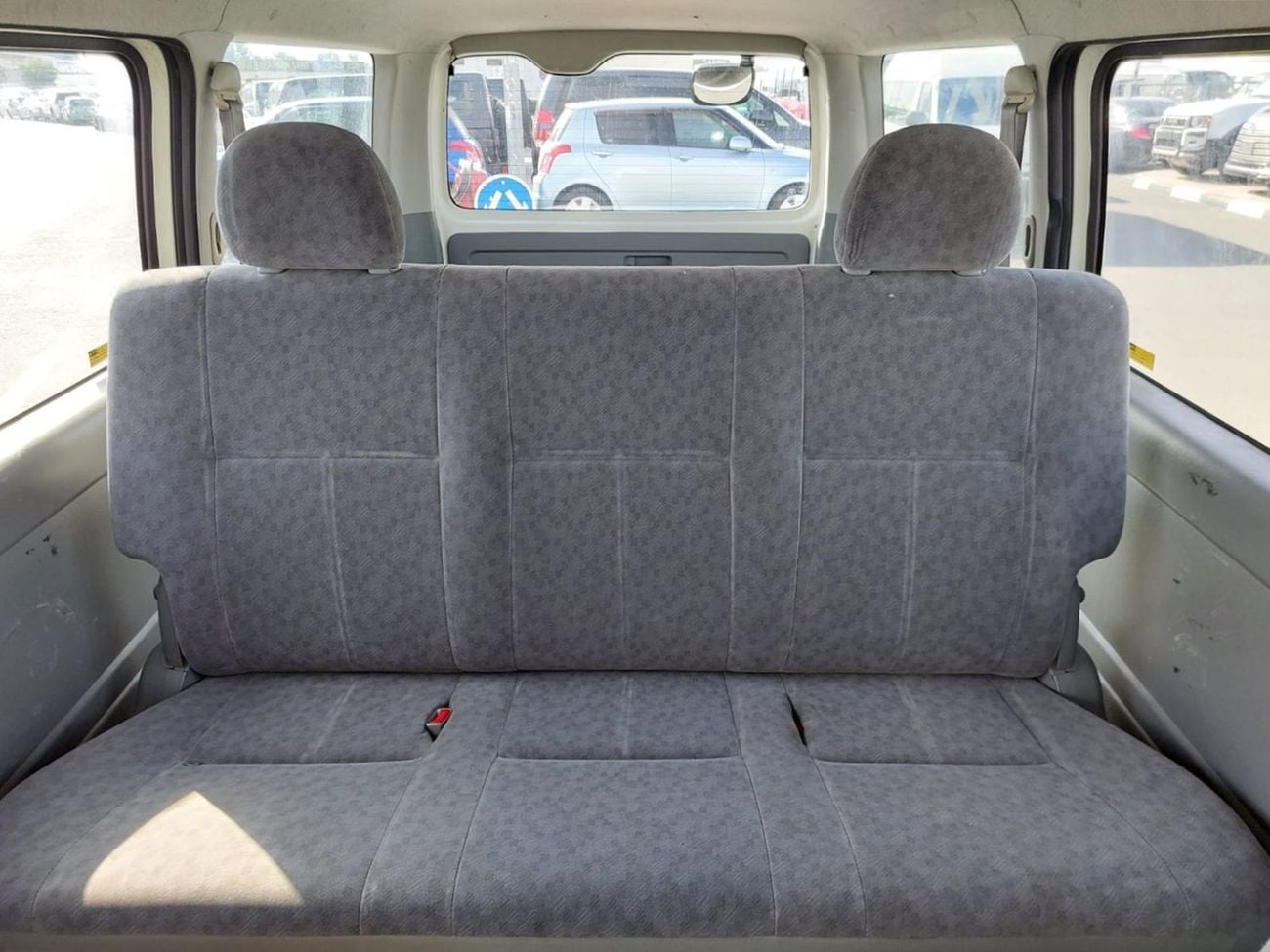 تويوتا هاياس TOYOTA HIACE VAN RHD 2007 MODEL 2.0 L PETROL AUTOMATIC(PM52918)