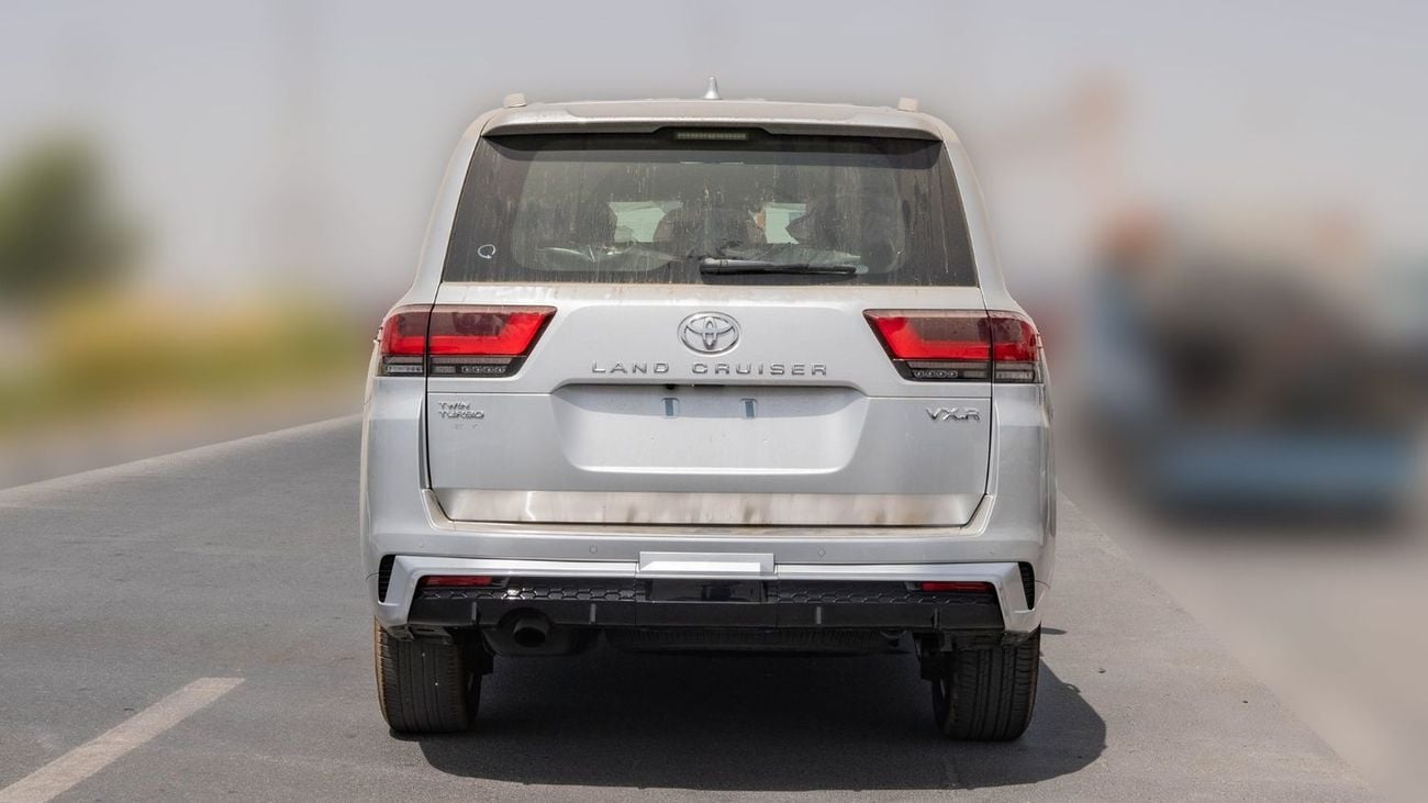 تويوتا لاند كروزر 2026 Toyota Land Cruiser VXR 3.5L Twin Turbo AT Petrol (Silver)