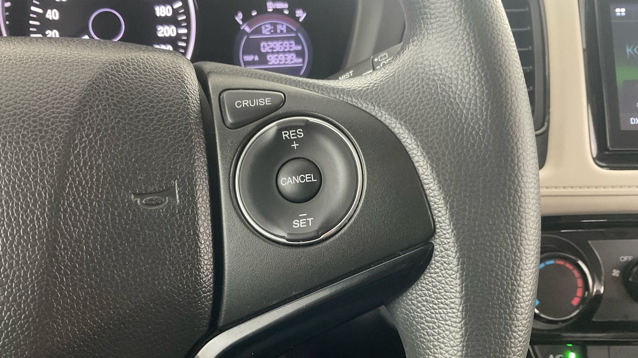 Honda HRV 1.8 I-VTEC LX CVT | Guaranteed Warranty | 0 Down Payment