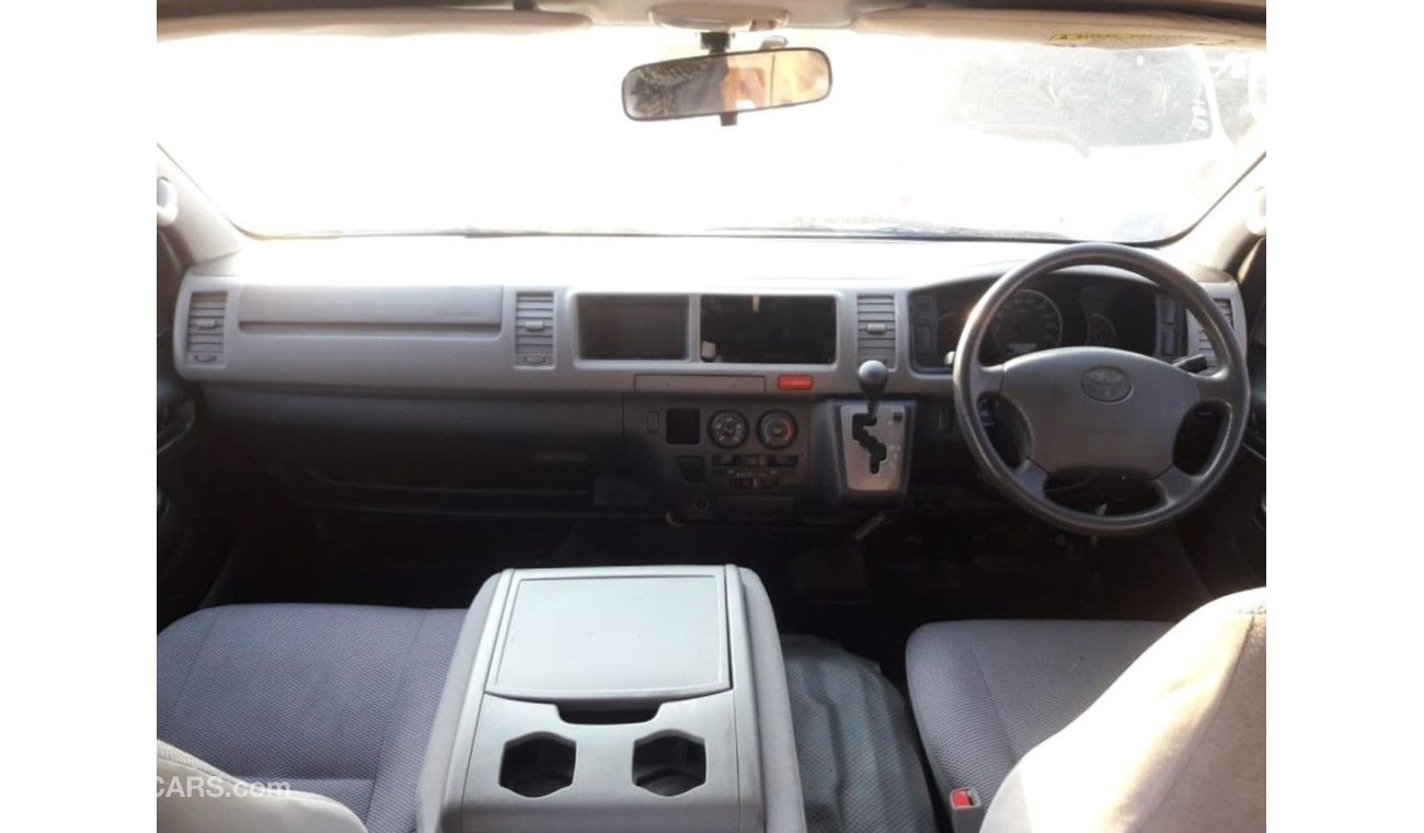Toyota Hiace Commuter RIGHT HAND DRIVE (Stock no PM 376 )