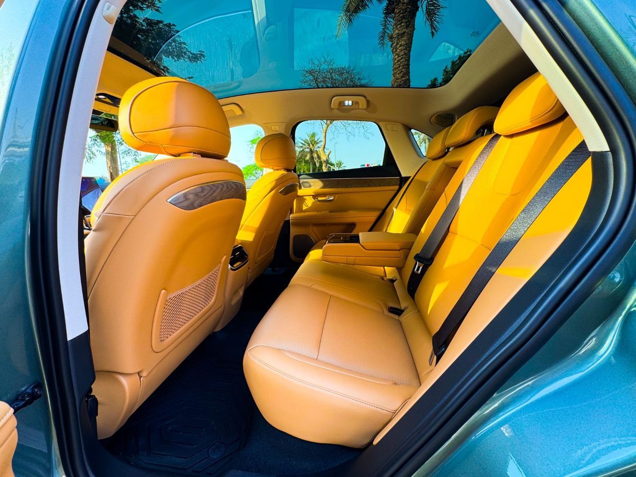 Seres 5 2025 Seres 5 Comfortline RWD / 1.5T Hybrid (Plug-In) / 40 kWh / 263 hp / Gcc Specs / Dealer Warranty