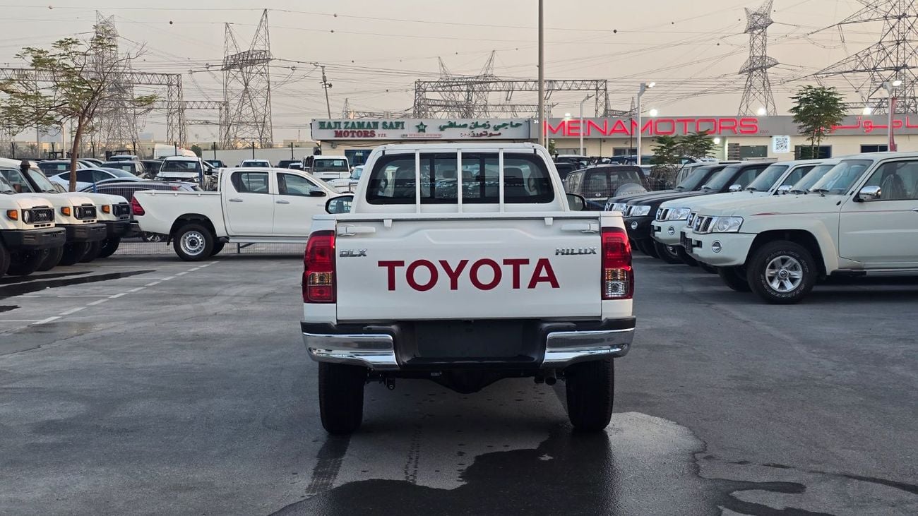 تويوتا هيلوكس TOYOTA HILUX SINGLE CABIN 2.4 DIESEL MANUAL 4X4