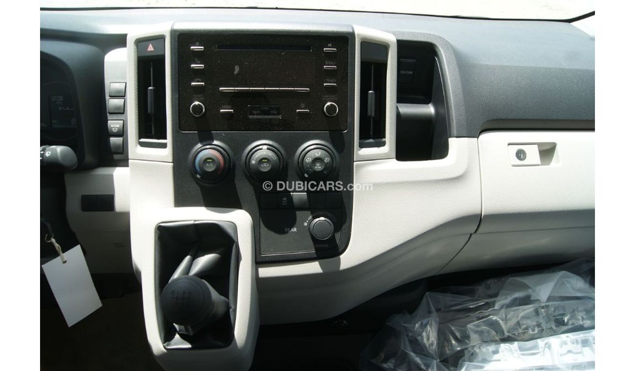 Toyota Hiace 3.5L Petrol Hiagh Roof DX Manual