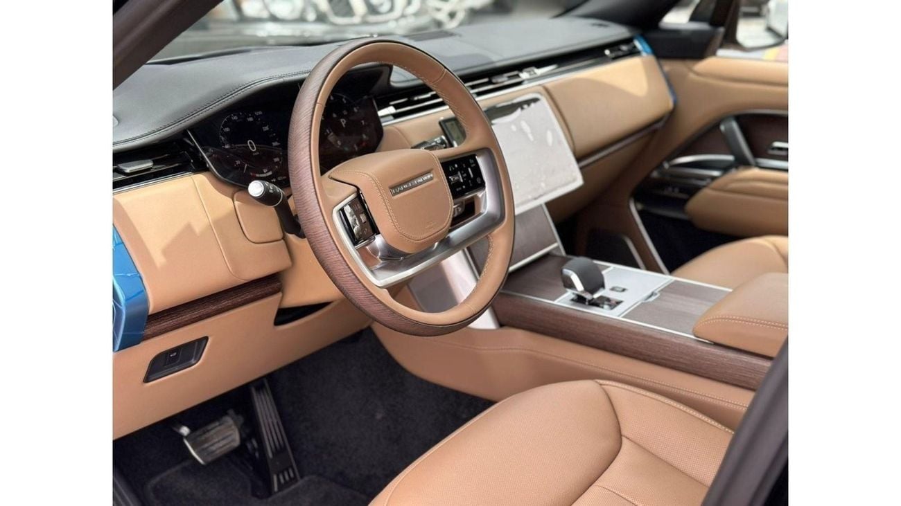 Land Rover Range Rover GCC SPEC UNDER WARRANTY AND SERVICE