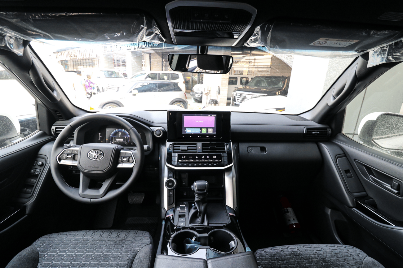 Toyota Land Cruiser GXR 4.0L Toyota Land Cruiser GXR 2025 | 4L | BASIC | Ramadan Offers.