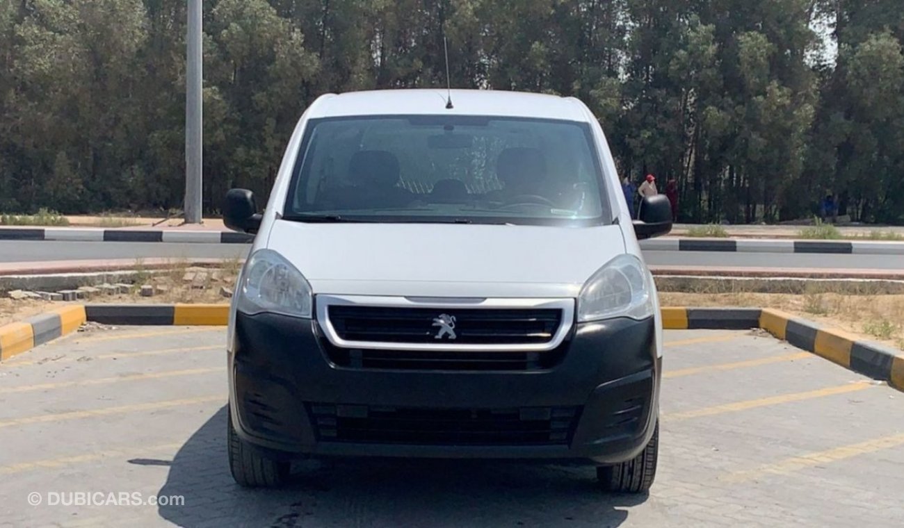 Peugeot Partner Tepee 2018 - 5 Seats Ref#189