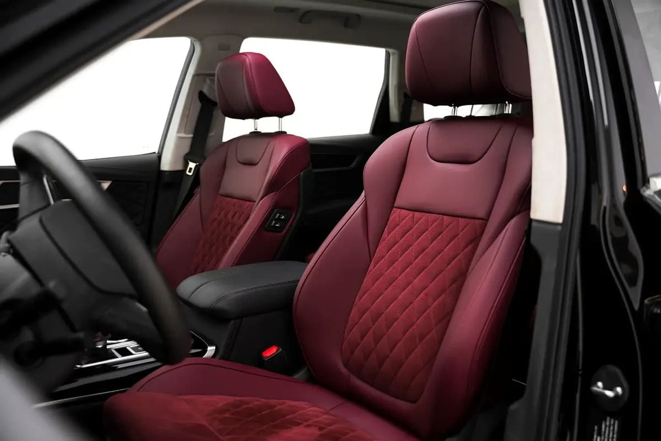 HONGQI HS7 FLAGSHIP WITH WARRANTY