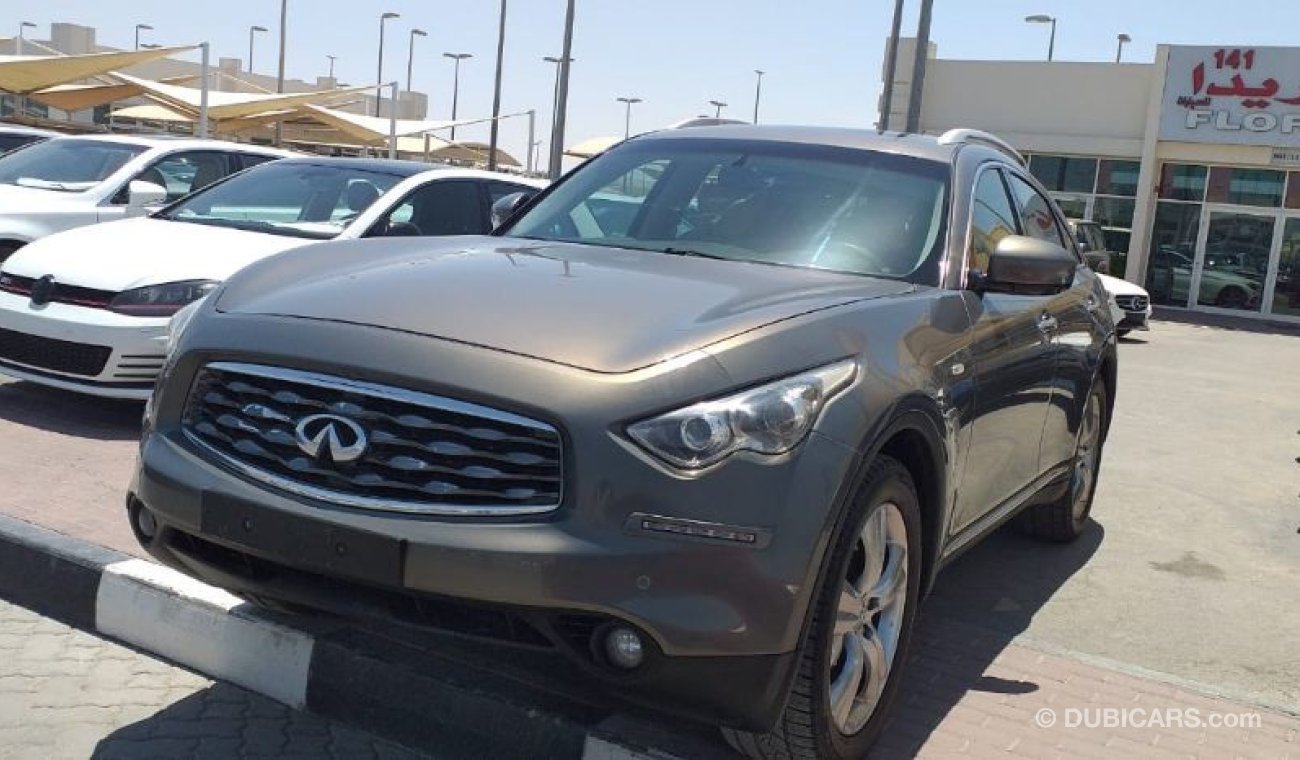 Infiniti FX35