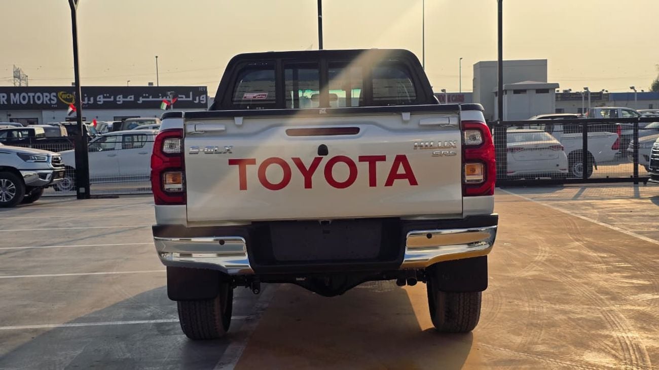 تويوتا هيلوكس S GLX 2.7L AWD M/T