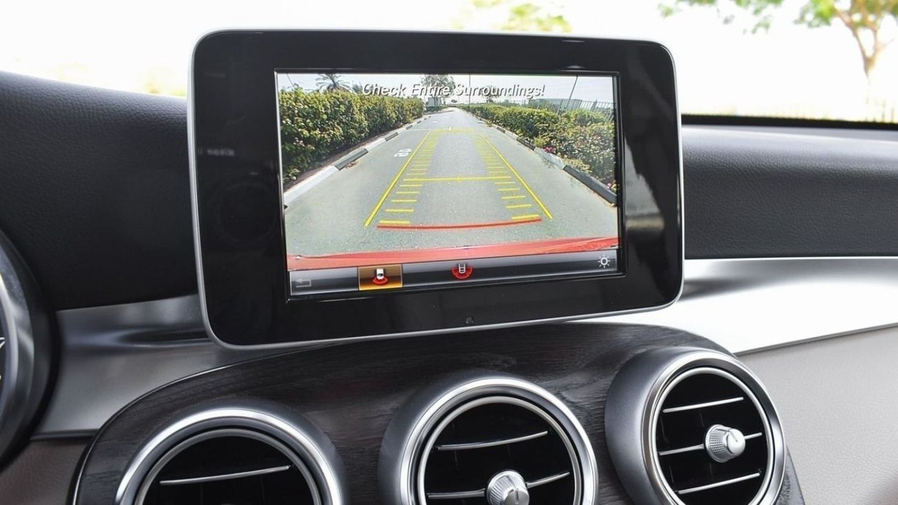 Mercedes-Benz GLC 300 Std Mercedes GLC300 AMG II 2018 II FULLY LOADED