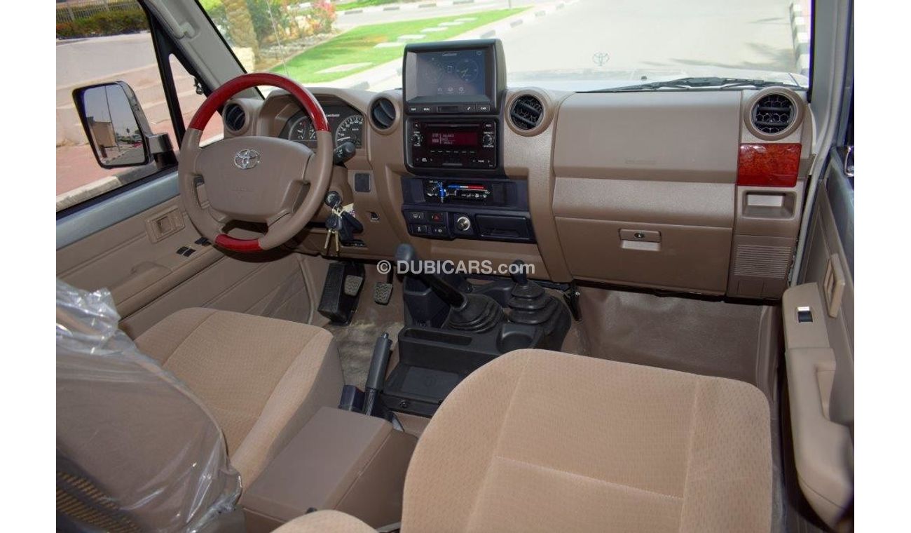 Toyota Land Cruiser 2018 MODEL 71 SAHARA EDITION
