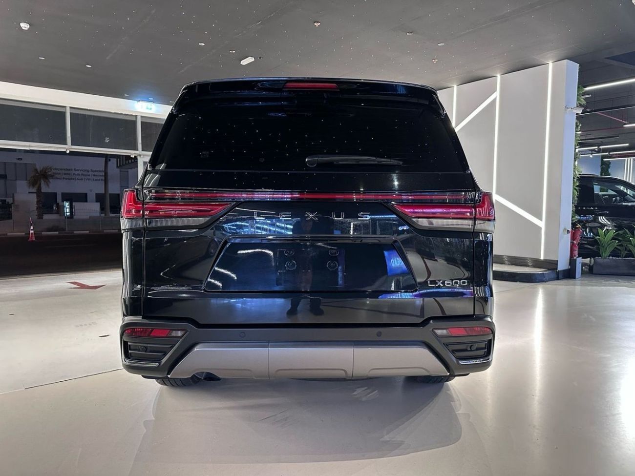 لكزس LX 600 Signature 3.5L ( CYL) 2022 LEXUS LX600 SIGNATURE / GCC / AL FUTTAIM WARRANTY AND SERVICE