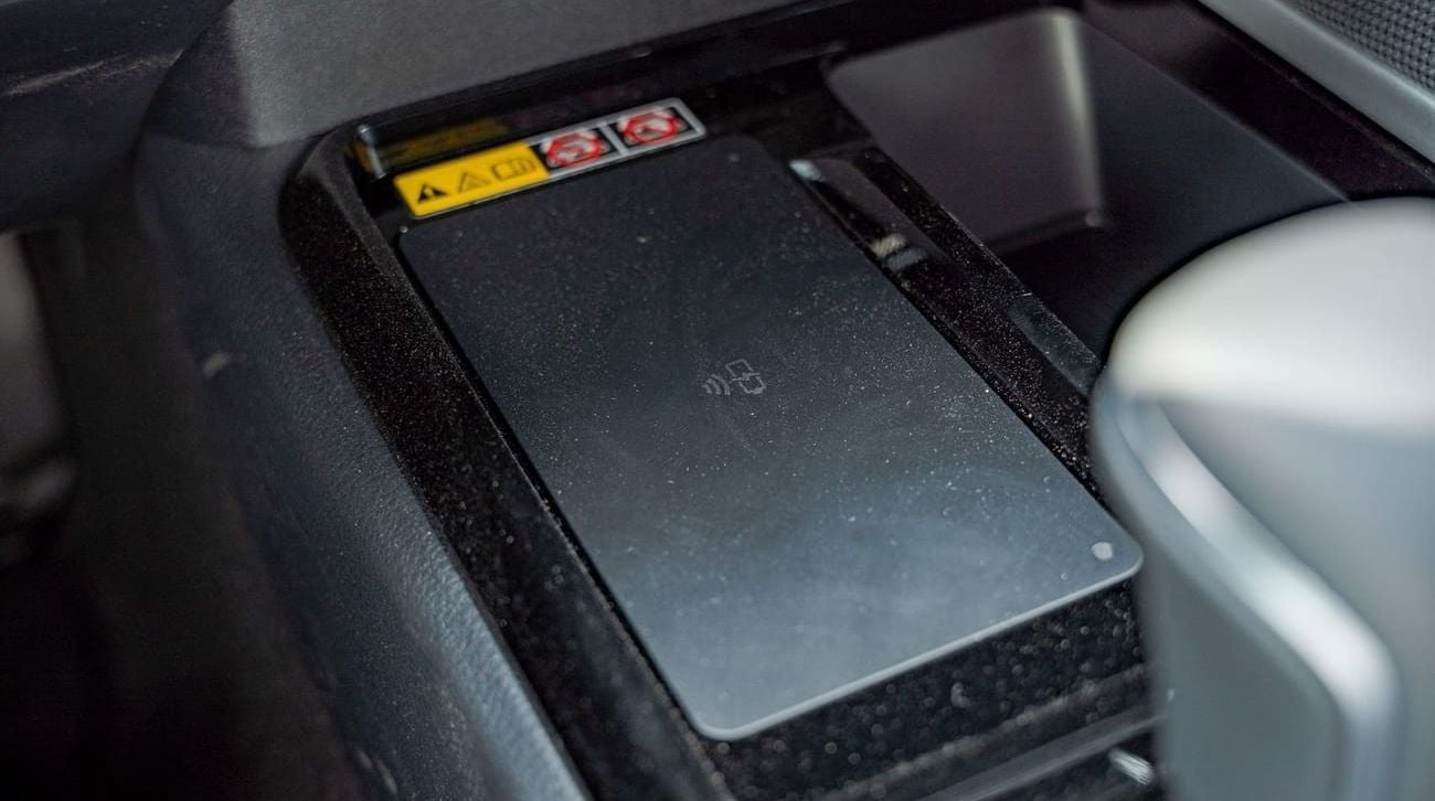 Toyota Camry 2025 Toyota Camry 2.5L LE Hybrid with panorama roof AT