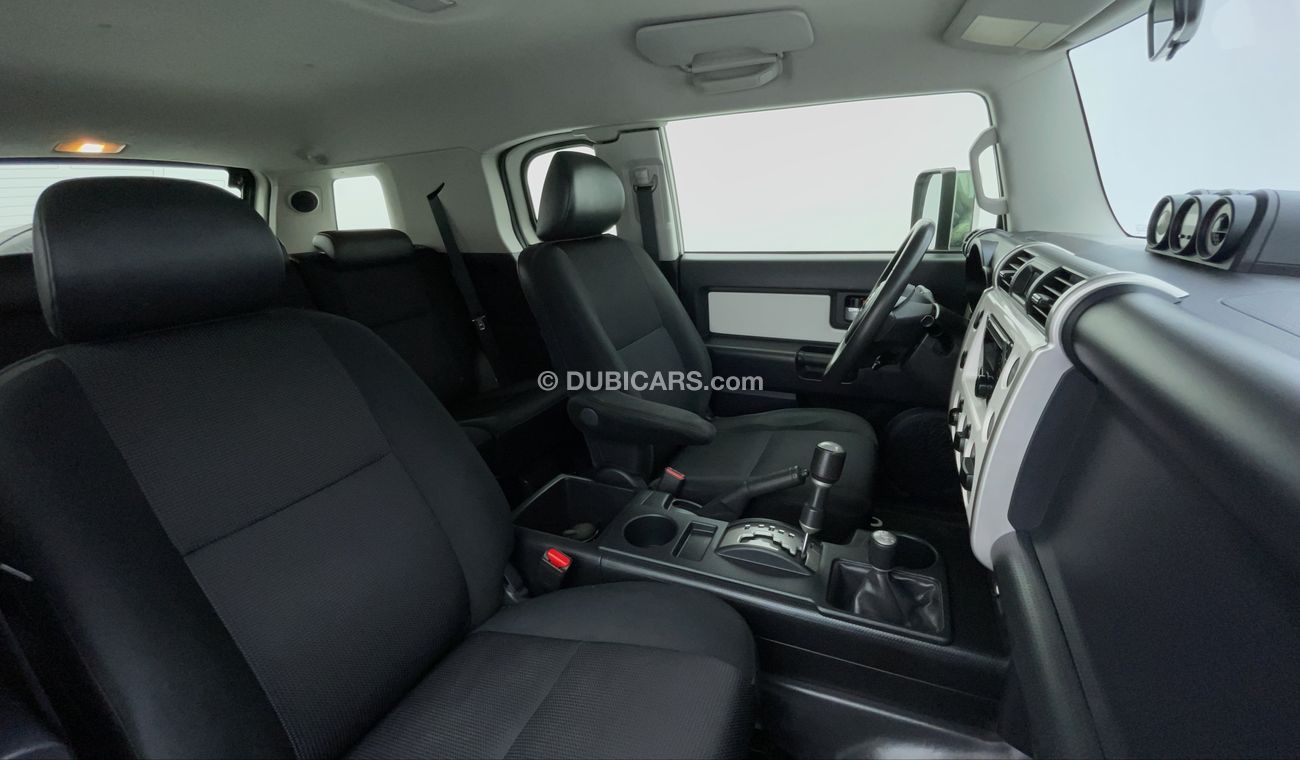 Toyota FJ Cruiser GXR 4 | Zero Down Payment | Free Home Test Drive