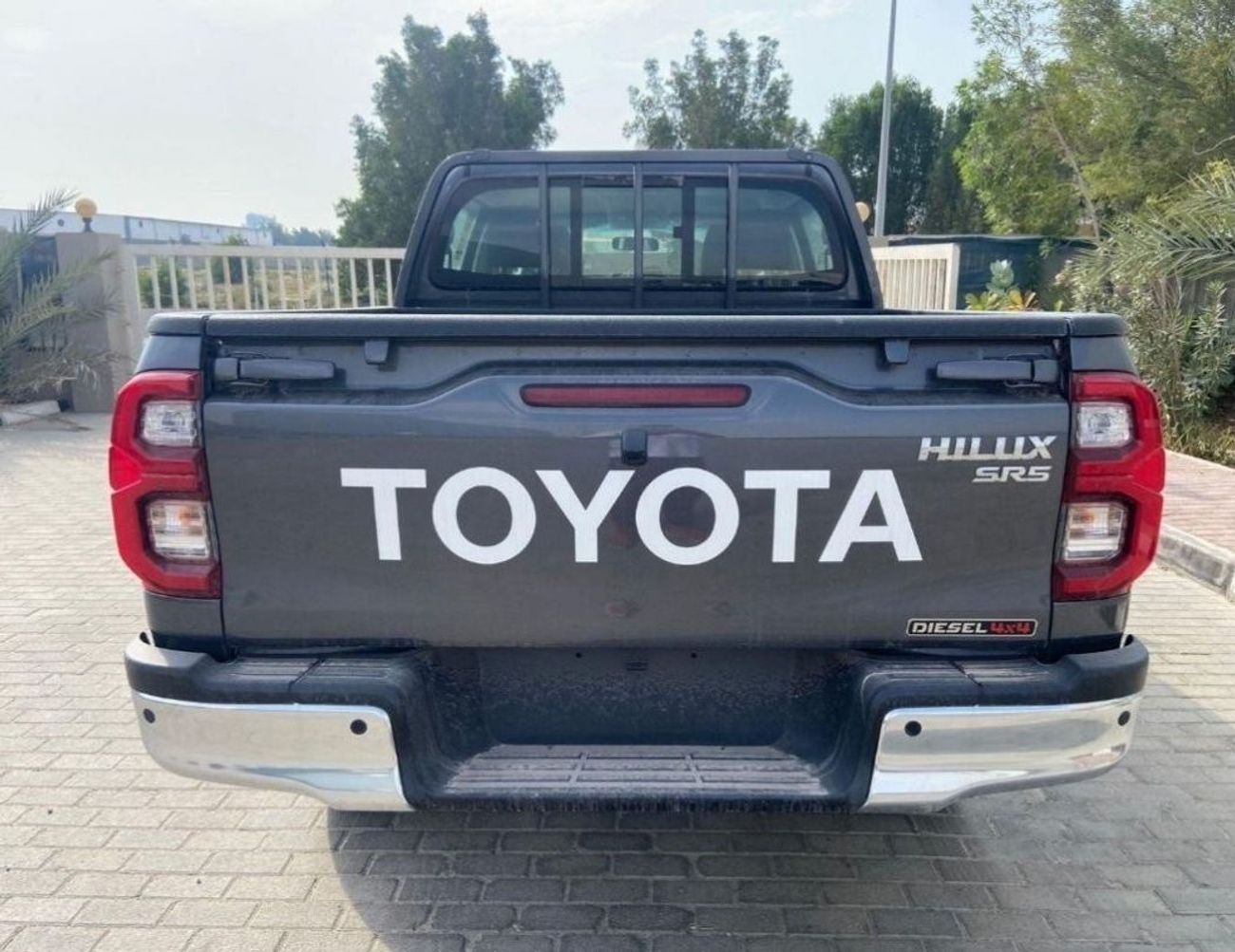 تويوتا هيلوكس 2023 Toyota Hilux 2700cc Full Option Automatic With Rear Camera Zero KM
