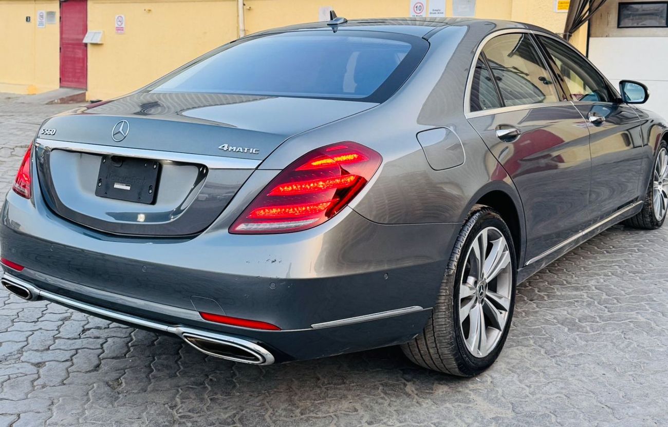Mercedes-Benz S 560 Std 4.0L (463 HP)