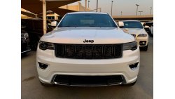 Jeep Grand Cherokee 2020    Full option Roof opening Sensors Rear camera Screen Front sensors Side