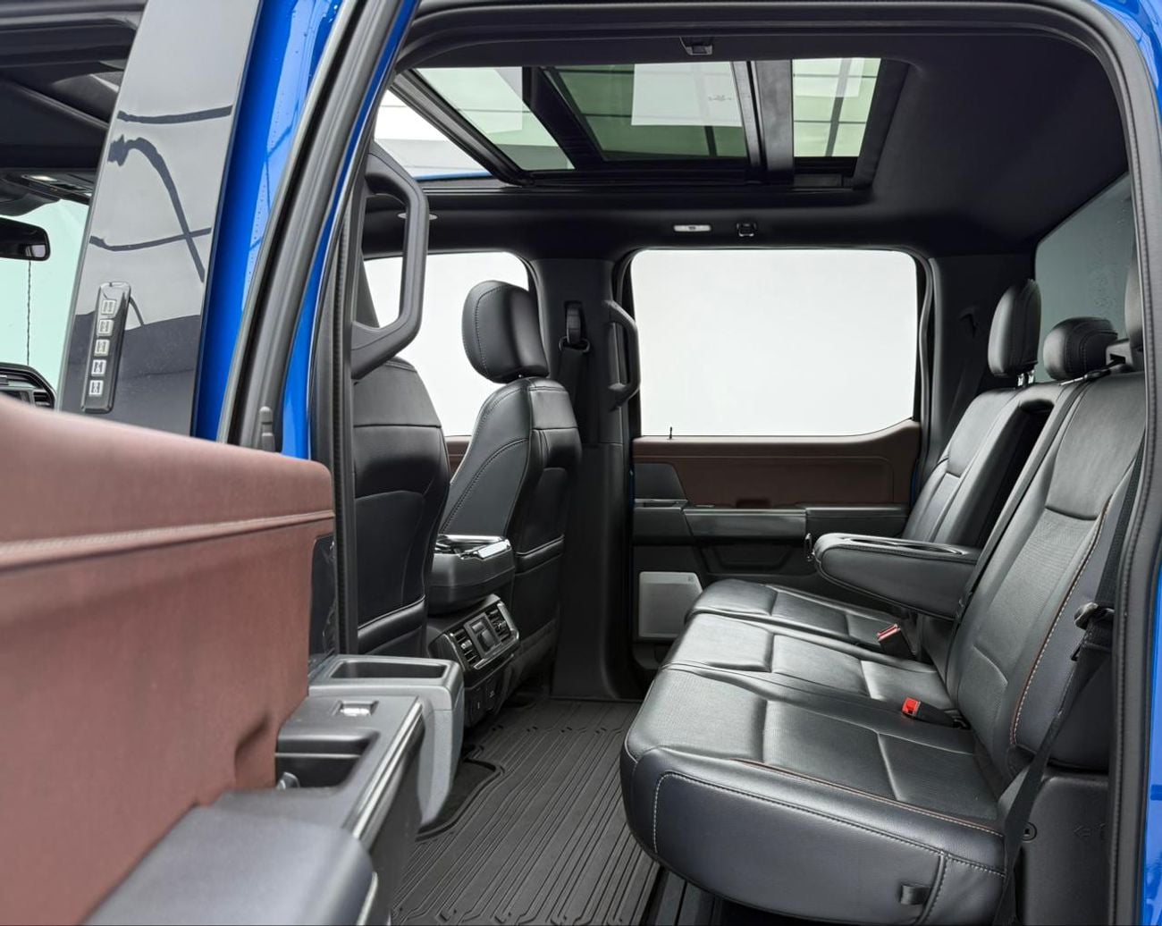 Ford F 150 2021 Ford F-150 Lariat, 2027 Ford Service Pack, Full Ford Service History, Excellent Condition, GCC