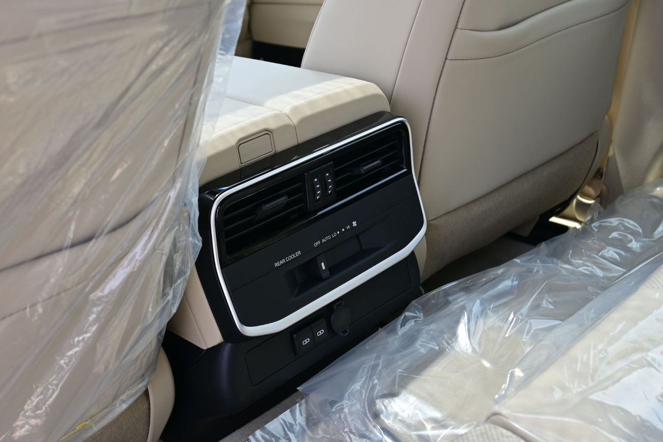 Toyota Land Cruiser GXR 4.0L Toyota Land Cruiser GX-R 4.0L V6 Petrol, 4WD