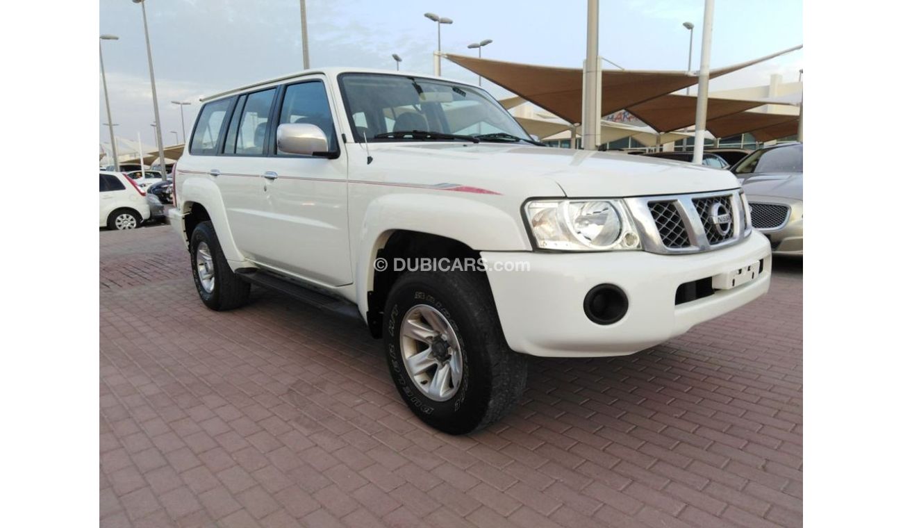 Nissan Patrol Nissan patrol 2009 safari orginal pint free accedant for sale