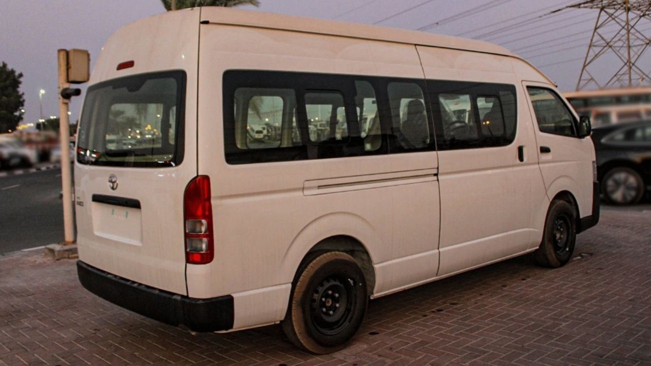 Toyota Hiace DLS -Standard Roof  Panal Van 2.5L DLX WIDE AC VAN MT