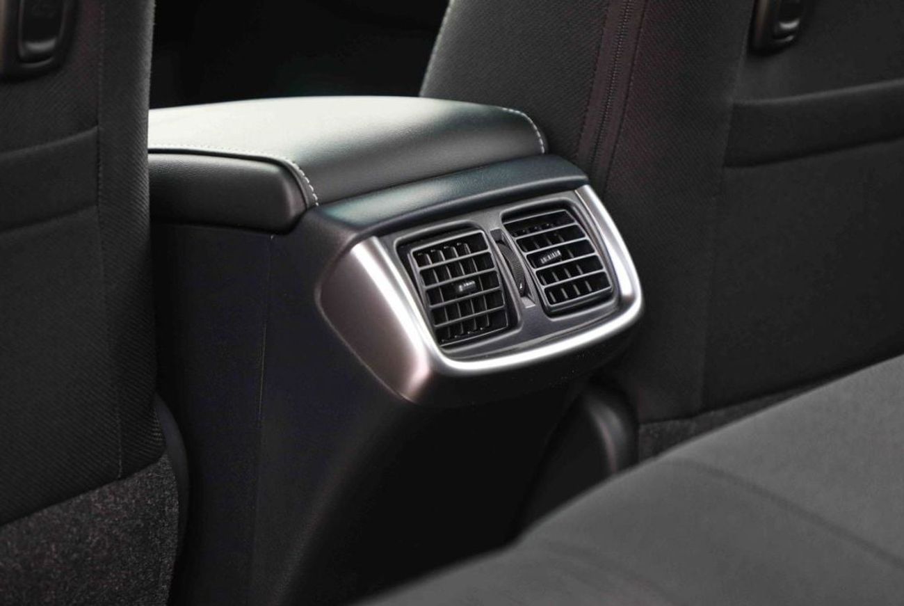 تويوتا هيلوكس HI 2.7L - ATTITUDE BLACK inside BLACK | Export Only