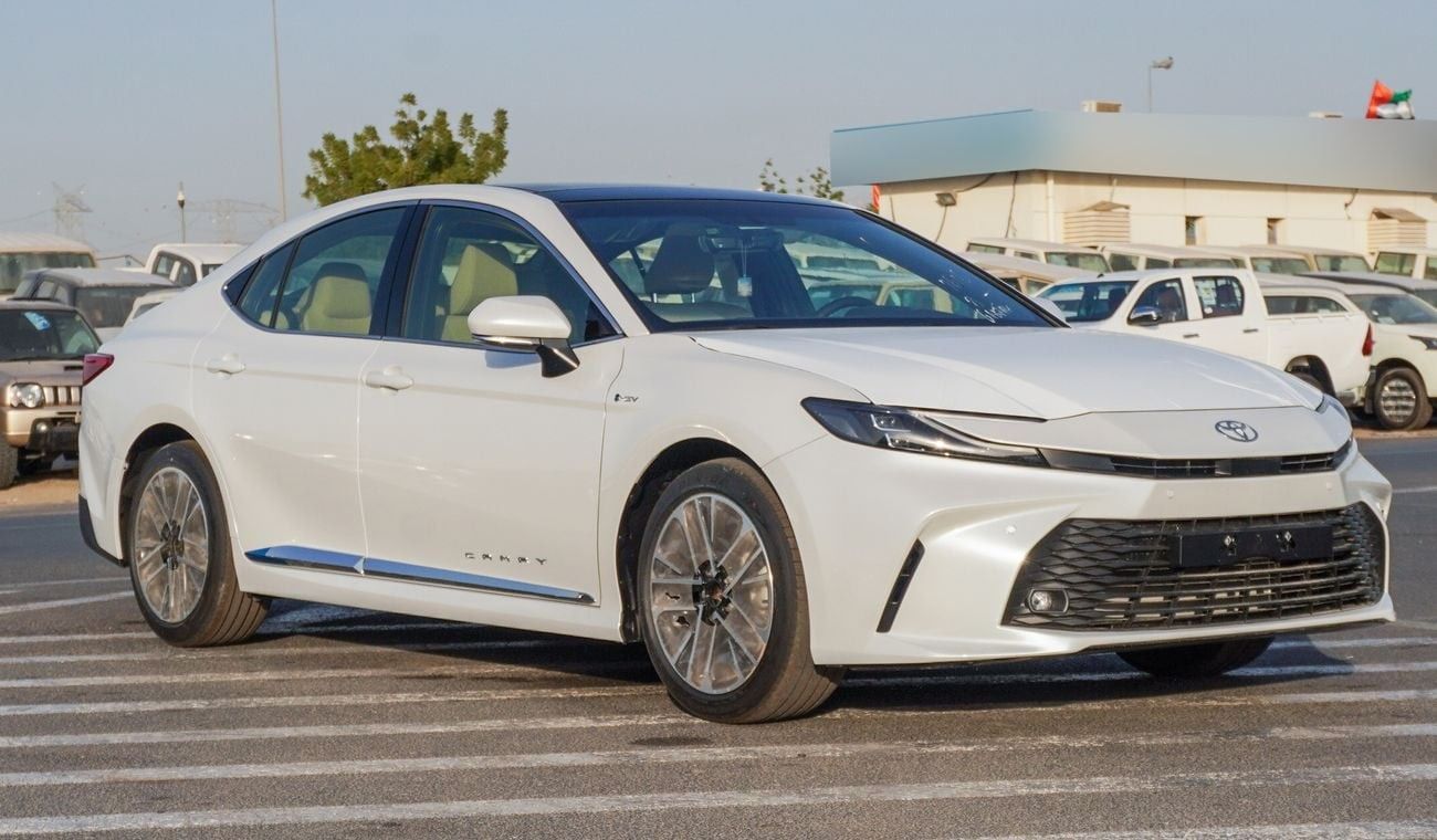 Toyota Camry LE  HEV 2.5L Hybrid