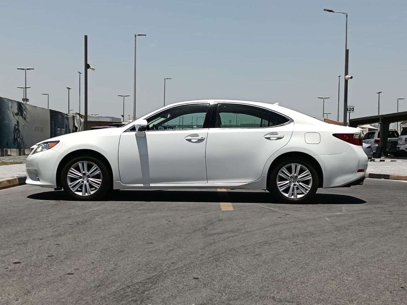 لكزس ES 350 PLATINUM