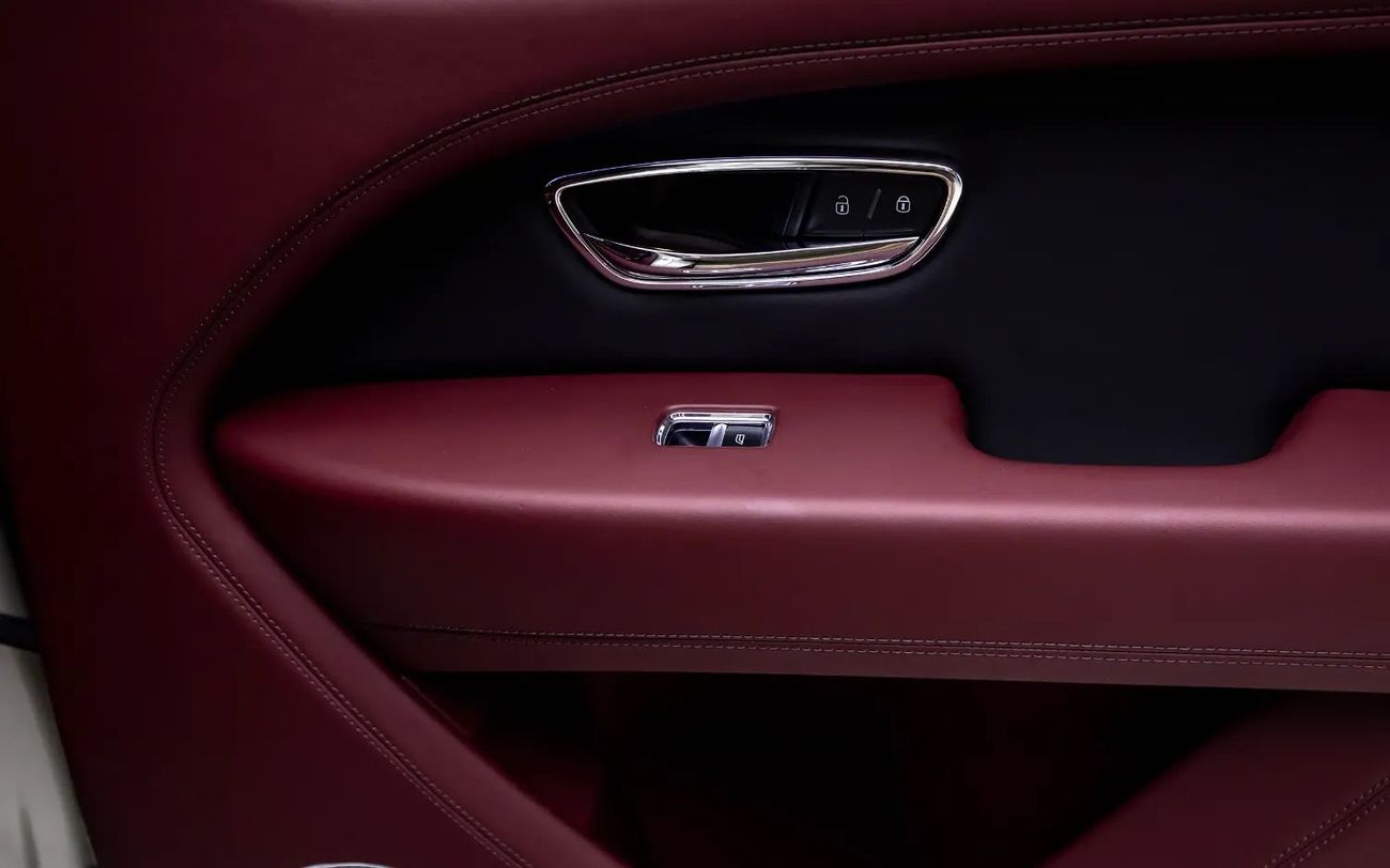 بنتلي بينتايجا S 4.0T - V8 Sports  - GCC Spec - With Warranty and Service Contract