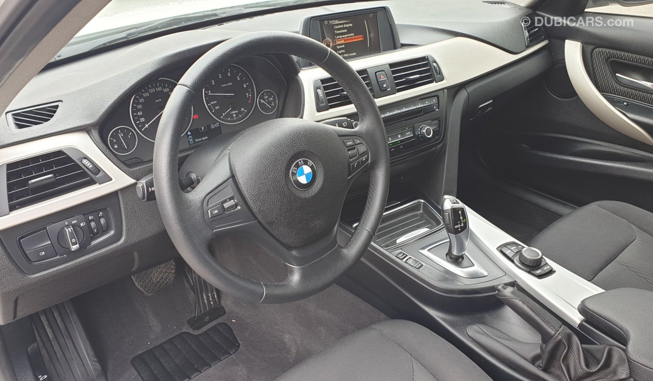 BMW 316i i 2015 FULL SERVICE HISTORY GCC SPECS