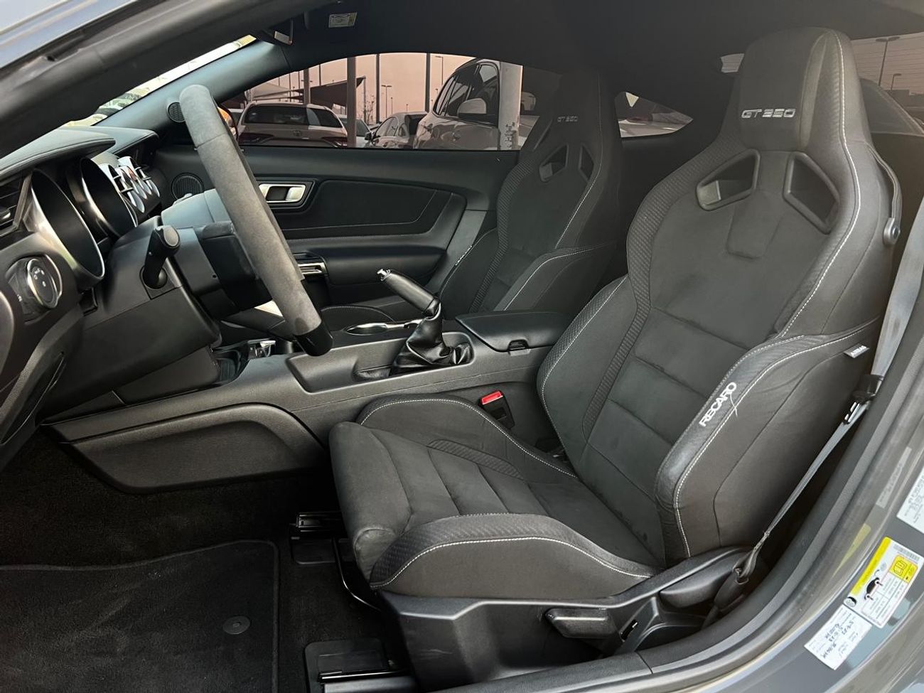 Ford Mustang Shelby GT350 Mustang chelby V8 GT350 Model 2018 GCC SPECS ORIGINAL paint no accident, full check age