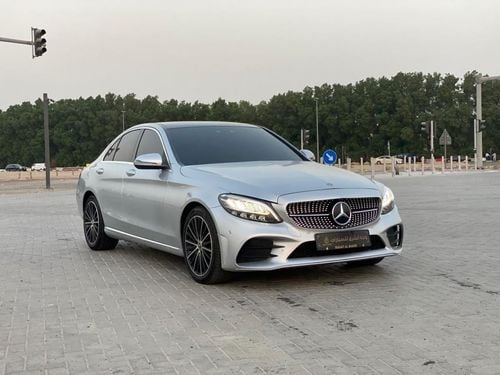 مرسيدس بنز C 300 STD (NON GCC) Premium 2.0L