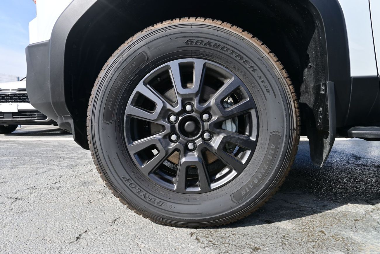 تويوتا برادو Toyota Land Cruiser Prado 2.4L Turbo, 4WD, Color White Model 2025