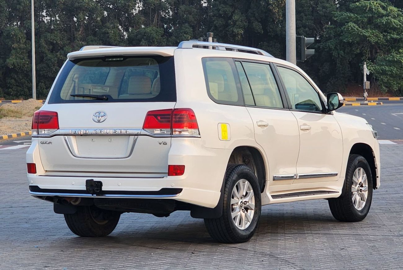 Toyota Land Cruiser GX.R V8