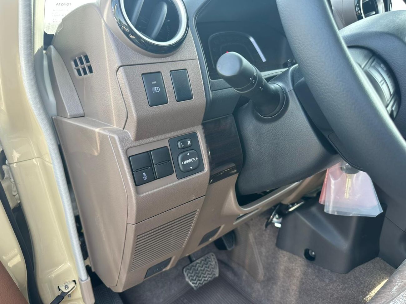 تويوتا لاند كروزر 70 LX 2.8L