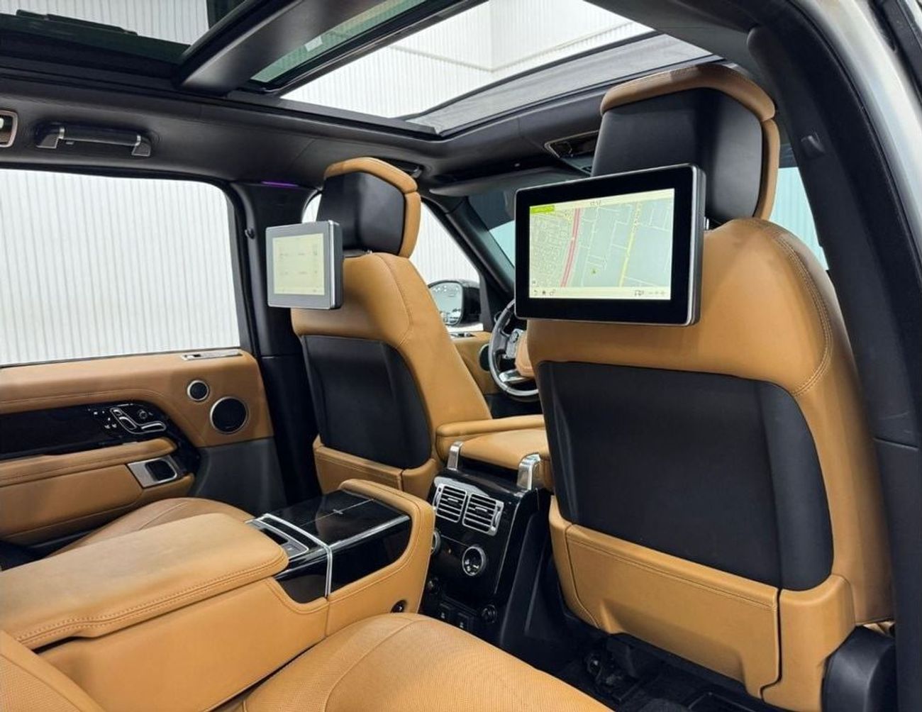 Land Rover Range Rover Vogue 5.0L 2018 Range Rover Vogue Autobiography, Agency Warranty + Service Package, Full Service His
