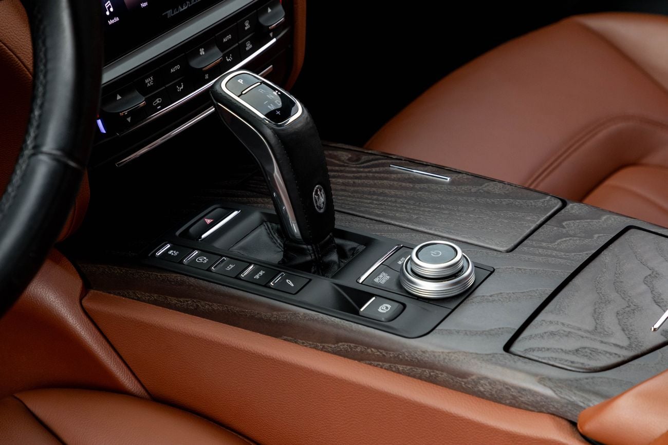 Maserati Quattroporte Granluso S Quattroporte Granluso S | 2,938 P.M | 0% Downpayment | Perfect Condition!