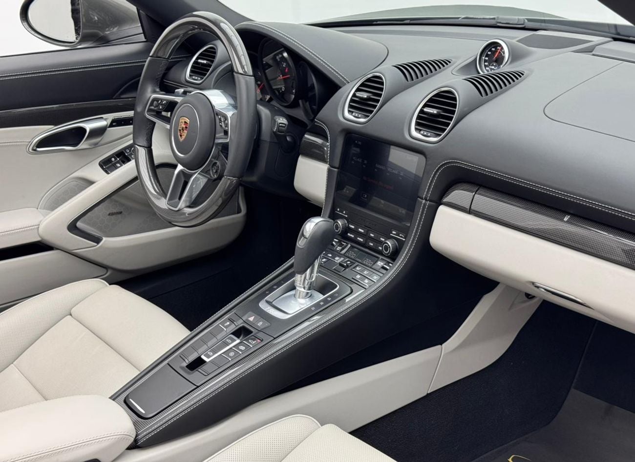 Porsche 718 Boxster Std 2.0L A/T 2025 Porsche 718 Boxster, 2030 Porsche Warranty and Service Pack, Porsche Service Histo